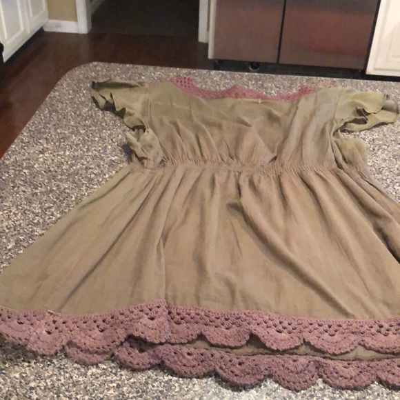 Blouse - Picture 8 of 8